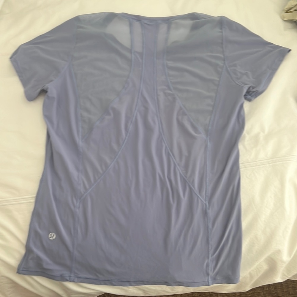 lululemon short sleeve hydrangea blue top with mesh back detail